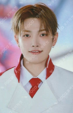 ATEEZ X ANITEEZ POP-UP EXHIBITION & STORE ANITEEZ IN THE CALLING FACE POUCH BAG HONGJOONG photocard image
