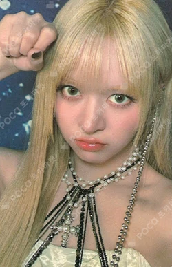 NMIXX POP-UP STORE [EPISODE 1: ZERO FRONTIER] MIXXFFY PHOTOCARD HOLDER Lily photocard image