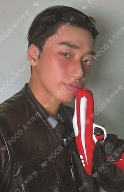 ATEEZ SAN photocard image
