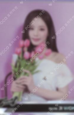 MIIMCA x TELECA COLLECTION CARD RARE PARK JIWON photocard image