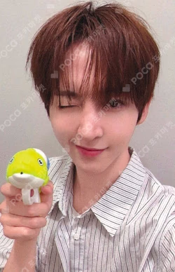 KickFlip Donghyeon photocard image