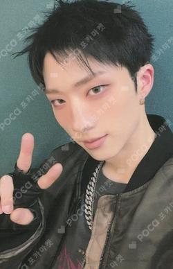 UNIQUE YIZHIYU JIUNG photocard image