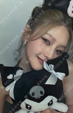 Who is she MUVVE HANEUL photocard image