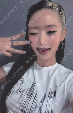 We are POPMERCH LUCKY DRAW MINNIE photocard image