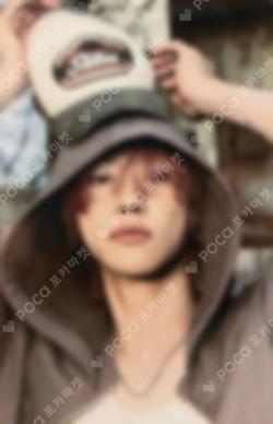 V8 TSUTAYA THE 8 photocard image