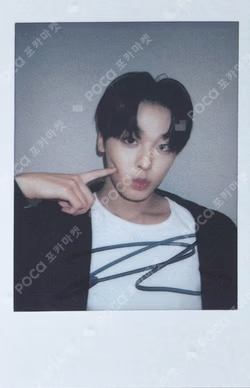 COLOR POPMERCH RIKU photocard image