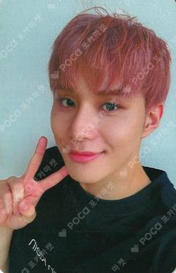 WALK KLOOK JUNGWOO photocard image