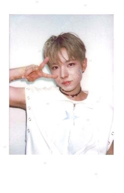NCT YUSHI photocard image