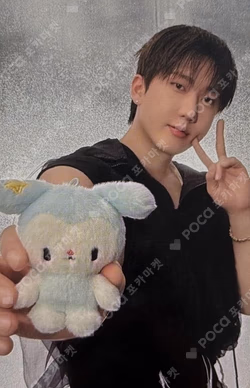 Stray Kids World Tour [RUN IT SEOUL] REWARD CHANGBIN photocard image