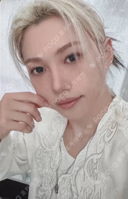 Stray Kids World Tour [RUN IT SEOUL] REWARD FELIX photocard image