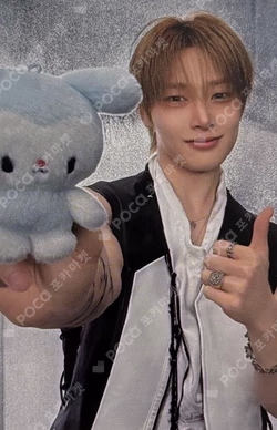 Stray Kids World Tour [RUN IT SEOUL] REWARD I.N photocard image