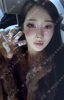 KISS N TELL Poster Ver. GISELLE photocard image