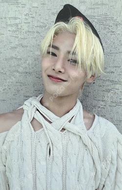 MAXIDENT ALADIN I.N photocard image