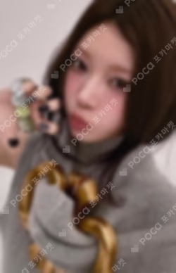 ILLIT MOKA photocard image