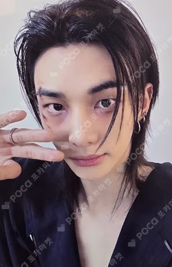 Stray Kids World Tour [RUN IT SEOUL] HYUNJIN photocard image