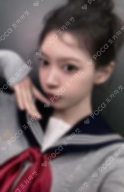 ILLIT MOKA photocard image