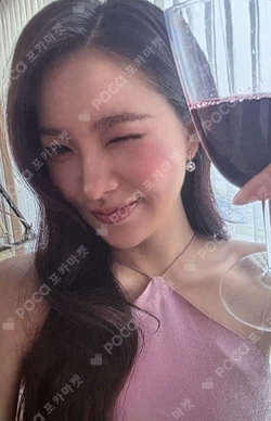 Red Velvet YERI photocard image