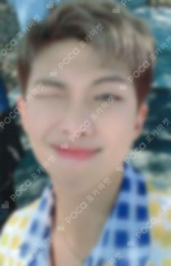BTS RM 的小卡圖片