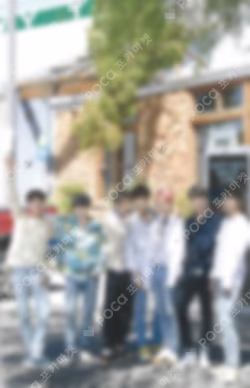 DICON PHOTOCARD 101 : CUSTOM BOOK / BEHIND BTS since 2018 (2018-2021 in USA) Unit photocard image