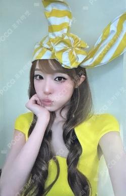 YENA YENA photocard image