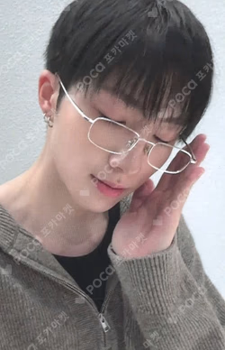 UNIQUE K-MONSTAR