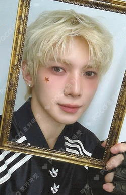 ATEEZ X ANITEEZ POP-UP STORE ANITEEZ IN COLOR REWARD
