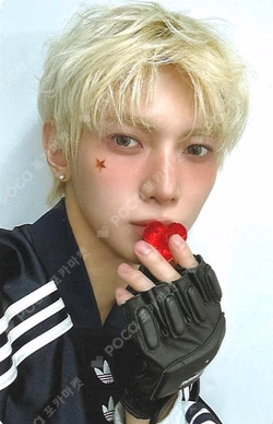 ATEEZ X ANITEEZ POP-UP STORE ANITEEZ IN COLOR REWARD
