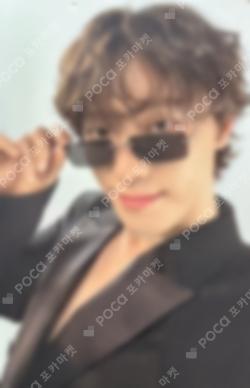 Gilboard Magazine Ver. DINO photocard image