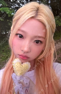 ICONIC HEART Limited C Ver. Stella photocard image