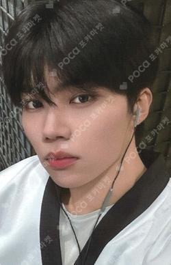 Ascend- EARPHONE SET PARK GUNWOOK photocard image