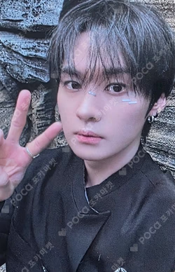 THIS & THAT YES24 LEE KNOW photocard image