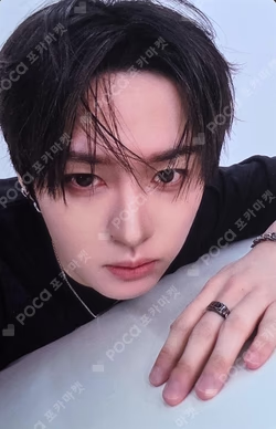 THIS & THAT POP-UP STORE REWARD LEE KNOW photocard image