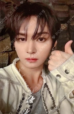 Stray Kids LEE KNOW photocard image