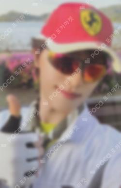 Gilboard Jewel Case Ver. DINO photocard image