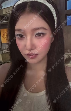 Red Velvet YERI photocard image