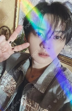 THIS & THAT HMV LEE KNOW photocard image