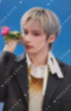 TXT HUENINGKAI photocard image