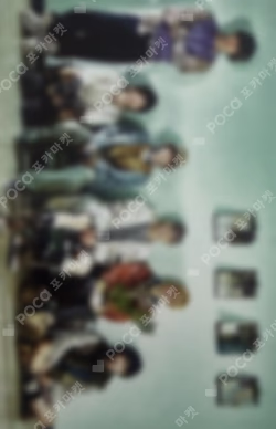 HOME POP-UP STORE Mini Photocard Binder