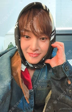 SHINee ONEW photocard image