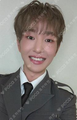 2025-26 ONEW WORLD TOUR [ONEW THE LIVE : PERCENT (%)] VIEWING CODE KTOWN4U ONEW photocard image