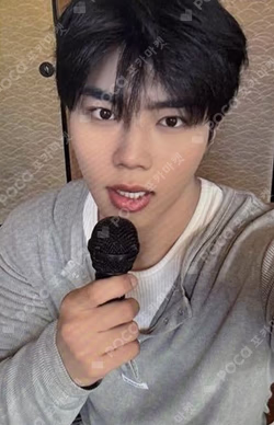 ZEROBASEONE PARK GUNWOOK photocard image