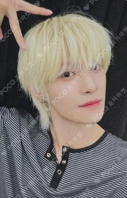 Vision Wings APPLEMUSIC LUCKY DRAW YANGYANG photocard image