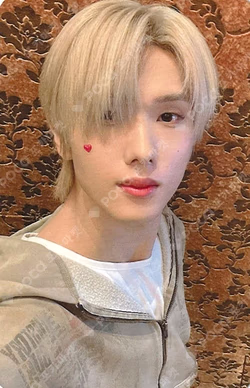 Beat It Up iminitv JISUNG photocard image