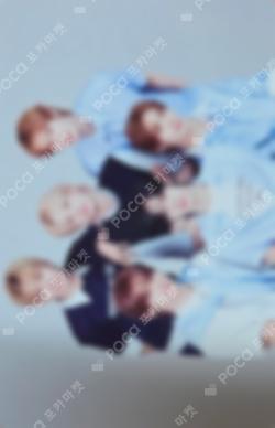 TWS Unit photocard image