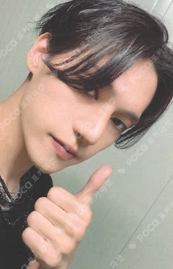 ATEEZ METAL PIN SET - VOYAGE EDITION