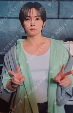 THIS & THAT HMV LUCKY DRAW LEE KNOW photocard image