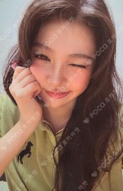 Red Velvet YERI photocard image
