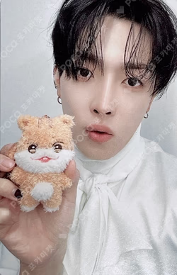 ATEEZ X ANITEEZ POP-UP STORE ANITEEZ IN Deja Vu SPECIAL EVENT HONGJOONG photocard image