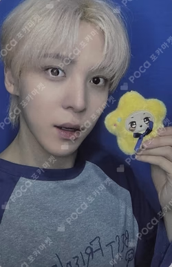 ATEEZ X ANITEEZ POP-UP STORE ANITEEZ IN Deja Vu STAR ANITEEZ KEYRING