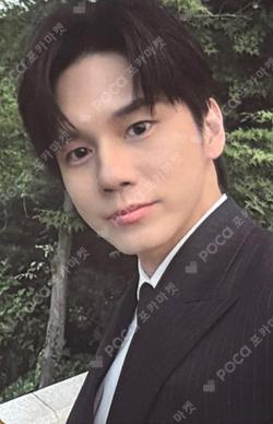 ONG SEONG WU ONG SEONG WU photocard image